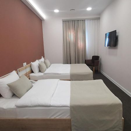 Bonjour Boutique Hotel Єреван Екстер'єр фото